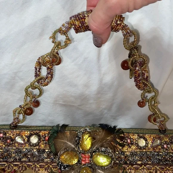RARE HTF Like new Mary Frances Vintage Jeweled & Beaded feathers Clutch - Picture 5 of 16